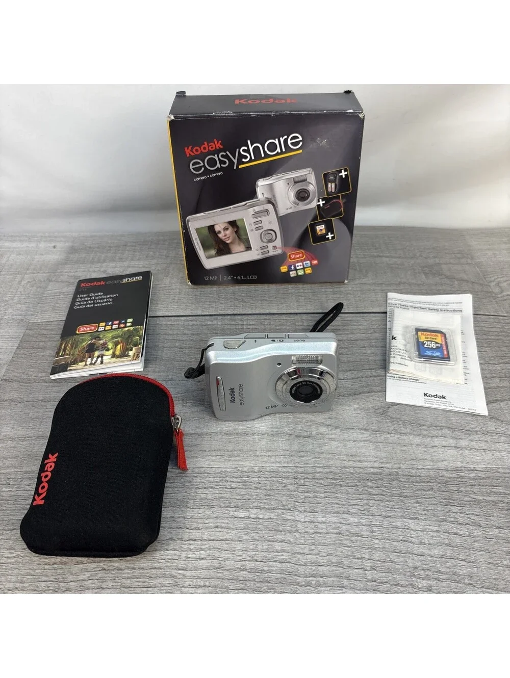 Kodak EasyShare C1505 Digital Camera Silver 12MP 5x Zoom Complete In Box Case